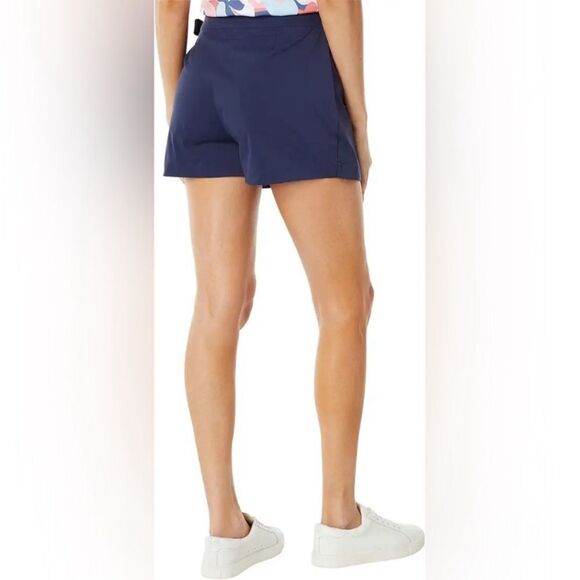 NWT Southern Tide Jourdan Solid Skort in
Nautical Navy. Size 8 - Picture 3 of 8